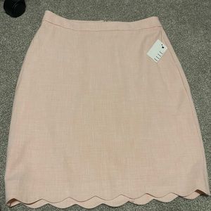 new elle  skirt size M